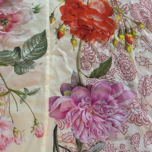 Johnny Was Los Angeles rayon V Neck Top flowy size small - Picture 5 of 8